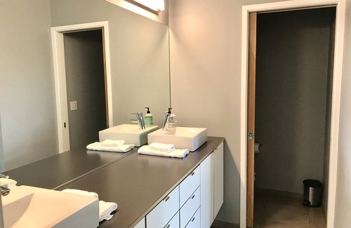 Ballard House | Single-Family Modern Home Close To It All In The Heart Of Ballard