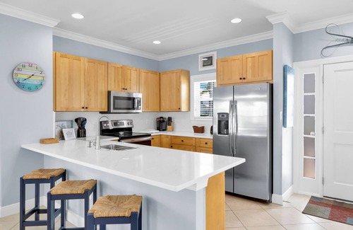 Coral Lagoon House | Single Family Villa, Excellent Boating Access, Pool, Large Private Covered Porch