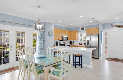 Coral Lagoon House | Single Family Villa, Excellent Boating Access, Pool, Large Private Covered Porch