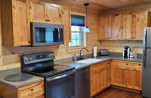 Valois Cabin | Single Island Shores
