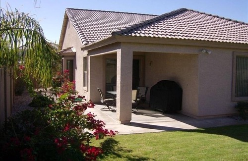 San Tan Valley House | Single Level! 3B 2B Johnson Ranch.