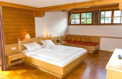 Muehlbach Am Hochkoenig Cottage | Single room "Alpensolo" with balcony - Hotel Alpenrose