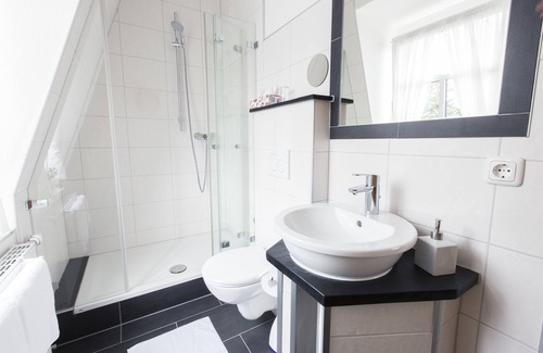 Bad Steben Hotel | Single room-Ensuite with Shower