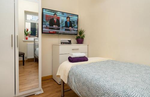 Greenwich Apartment | Single Room G1 (Sandycroft Guest House)