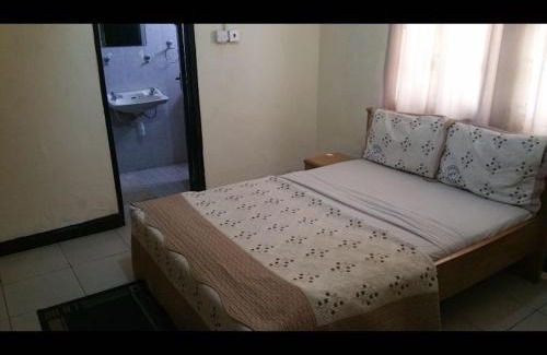 Accra Bed & Breakfast | Single Room - Ground Floor in Accra