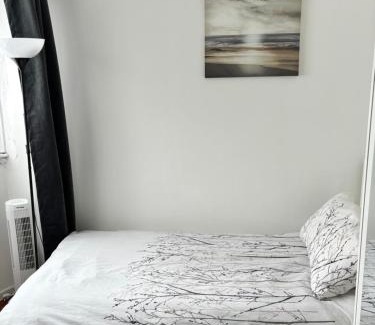 Yiewsley Apartment | single room in Heather Lane UB7