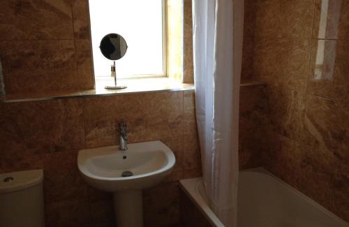 Docklands House | Single room near Elizabeth line
