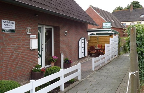 Emden Bed & Breakfast | Single room, shower, toilet - Bastan - house Katharina