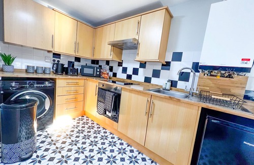 Boston House | Single Room with Shared Bathroom