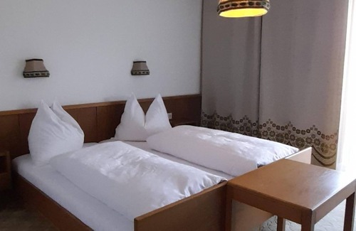 Seeboden Bed & Breakfast | Single room with shower/WC - Haus Diana