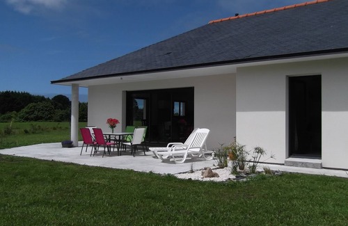 Plobannalec-Lesconil House | Single-storey house in the countryside