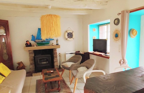 Paimpol House | Single-storey house, typical of Brittany,. animals accepted.