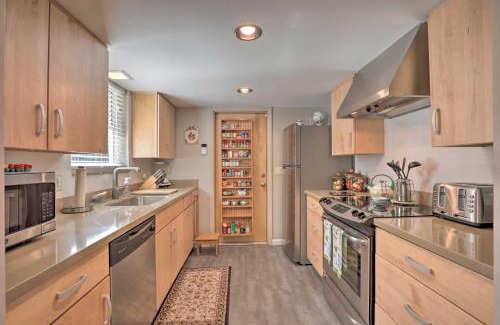 Breakers House | Single-Story Home Walk to Beach, Pier and River