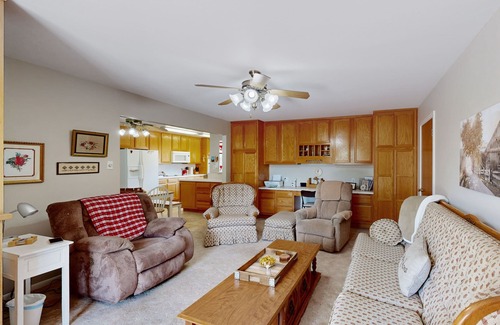 Farmington House | Single-story house with patio, central AC, & washer/dryer