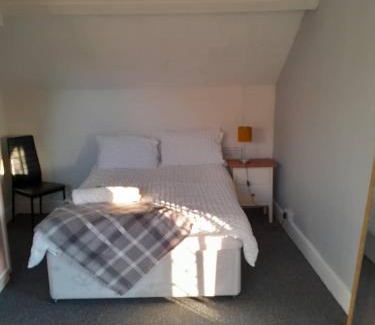 Sketty House | Singleton Short Stay Loft R10