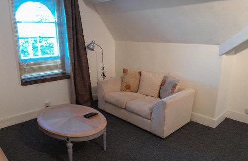 Sketty House | Singleton Short Stay Loft R10