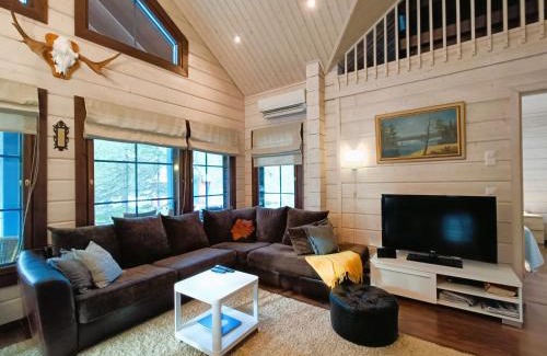 Syote House | Sinikko