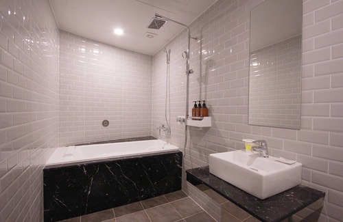 Nam-Gu Hotel | Sinjeong-dong Ulsan Bandi