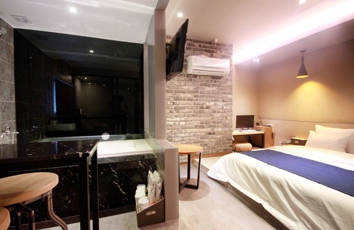 Nam-Gu Hotel | Sinjeong-dong Ulsan Bandi
