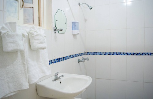 Port Antonio House | Sinopia Inn