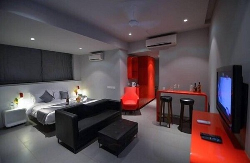 Sinquerim Hotel | SinQ Party Hotel