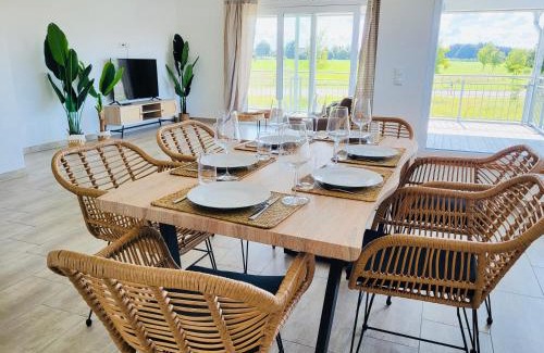 Gebrazhofen Apartment | SiOUX: Penthouse „BOHO“ mit traumhaftem Ausblick