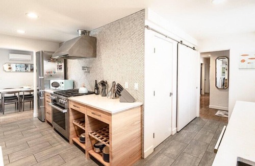 Walla Walla East House | Sip-N-Stay on Sturm- Hot tub and Dog Friendly!