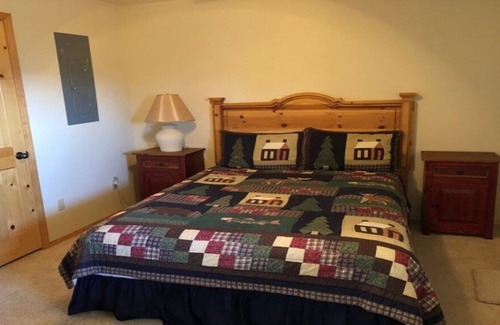 Ruidoso House | Sir Bear Lookout - spacious 4 bedroom, 3 bath overlooking downtown Ruidoso