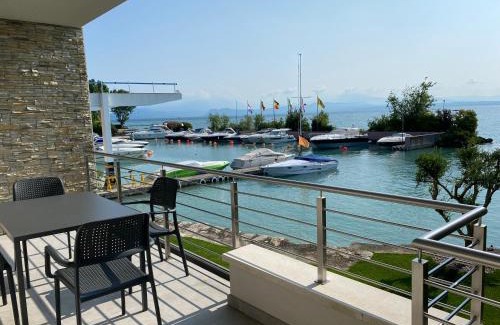Sirmione Apartment | Sirmio Apartments - Darsena Stay