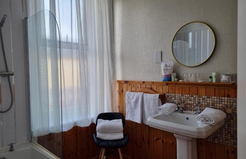 North Shore Bed & Breakfast | Sirocco Blues Guest House