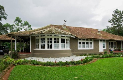 Valparai Villa | Sirukundra Garden Bungalow