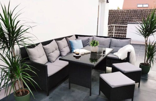 Dinkelsbuehl Apartment | Sisi & Franz: for 12 | Companies | Groups | Families - Lucky Moment Apartments