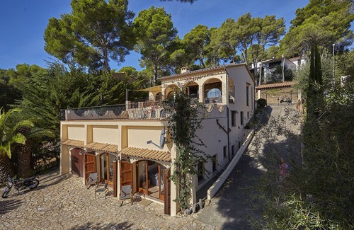 Tamariu Villa | SisiClaro very extensive house with stunning views