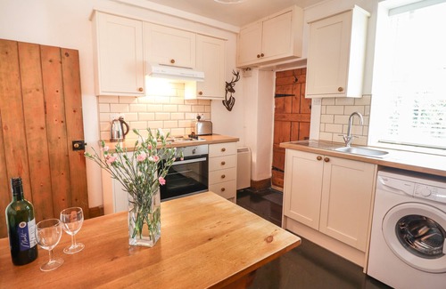 Dinas Mawddwy Cottage | SISKIN, pet friendly, character holiday cottage in Dinas Mawddwy