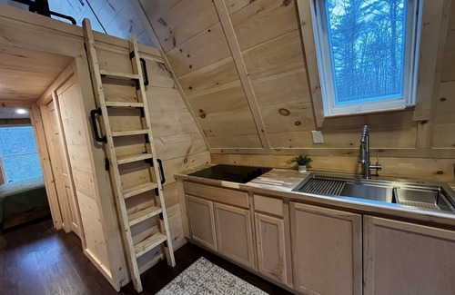 Oakland Cabin | Sister A Frame in the Woods
