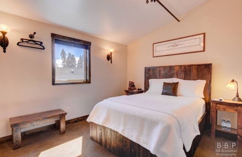 Sisters Hotel | Sisters Bunkhouse - Horseshoe #4