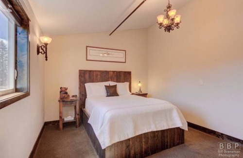 Sisters Hotel | Sisters Bunkhouse - Horseshoe #4