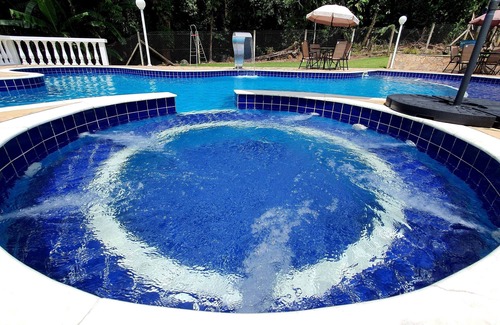 Corcovado House | SITE IN UBATUBA WITH SWIMMING POOL AND FISHING POND