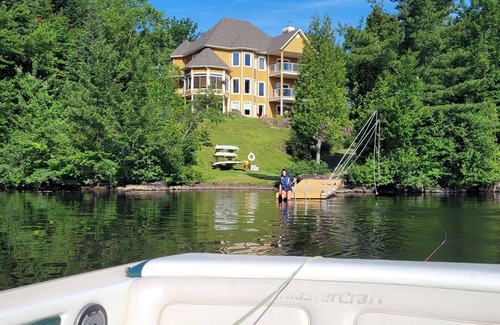 Mauricie Apartment | Site unique ! La rivière St-Maurice est magnifique. Entre Montréal et Québec