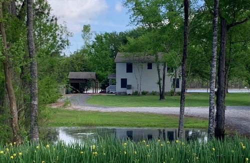 Atchafalaya House | Sitting on the banks Atchafalaya River, near Butte LaRose, heart of the Basin