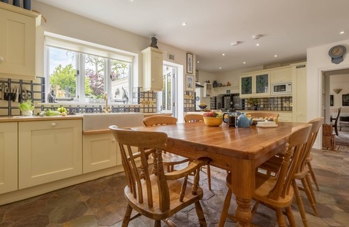 Newton Ferrers House | Sitting proudly in an elevated position above the tidal Newton Creek, on the River Yealm estuary, We