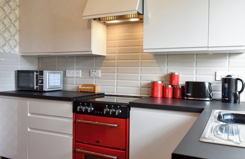 Maulds Meaburn Cottage | Situated in a peaceful location and ideal for a groups of couples or families.