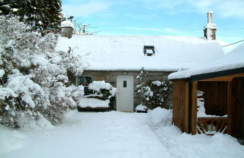 Pitlochry Cottage | Situated in a Quiet Location With Off-street Parking. Ideal for Couples