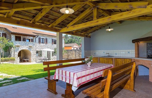 Heki Cabin | Situated in the charming countryside of central Istria, perfect family vacation