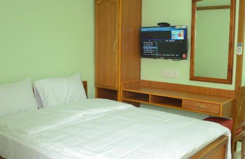 Tiruchendur Hotel | Sivan's Inn
