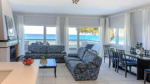 Siviri Apartment | Siviri Sunset Amazing Sea View- With fireplace -Starlink wifi