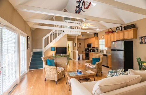 Old Town Condo | Six Dog-Friendly Homes in Quiet Neighborhood with Private Pool & Hot Tub