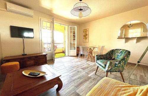 Six-Fours-les-Plages Apartment | Six fours les lones T2 42m2 vue mer