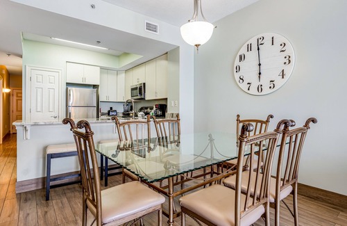 Fort Walton Beach Condo | Sixth Floor, Oceanfront Gulf-Front Condo w/Shared Pool