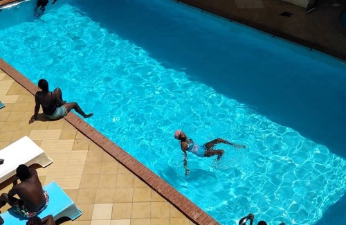 Viwanda House | SizzlingWaters is a home with amenities amenities that you would find in a hotel